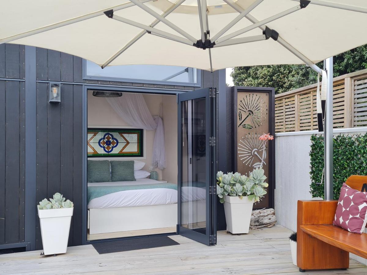 Aroha Tiny House Peka Peka Apartman Waikanae Kültér fotó